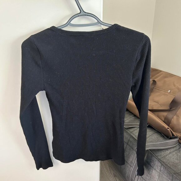 Long Sleeve Ribbed Top - Picture 3 of 3
